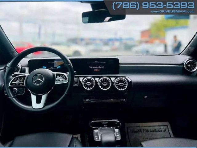 Vehicle image 16 of 32