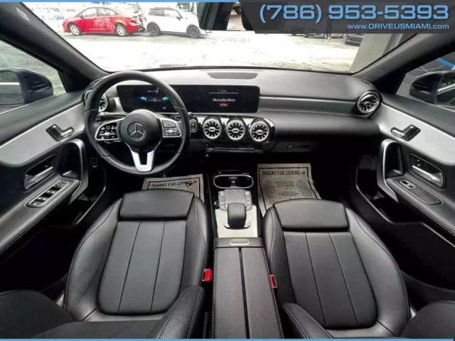 Vehicle image 19 of 32