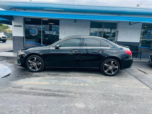 Vehicle image 12 of 32