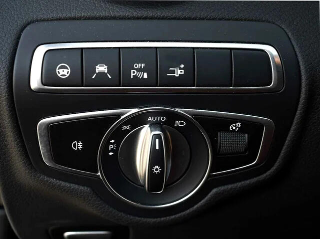 2021 Mercedes-Benz C-Class AMG 43 Image 16 of 30