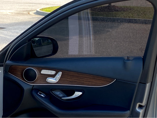 Vehicle image 23 of 29