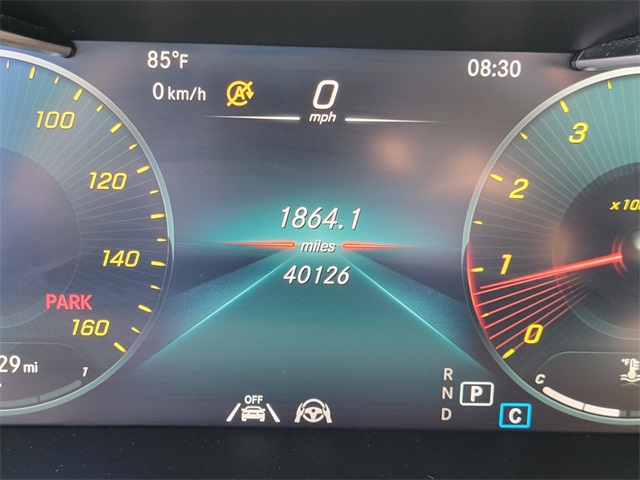 Vehicle image 21 of 24