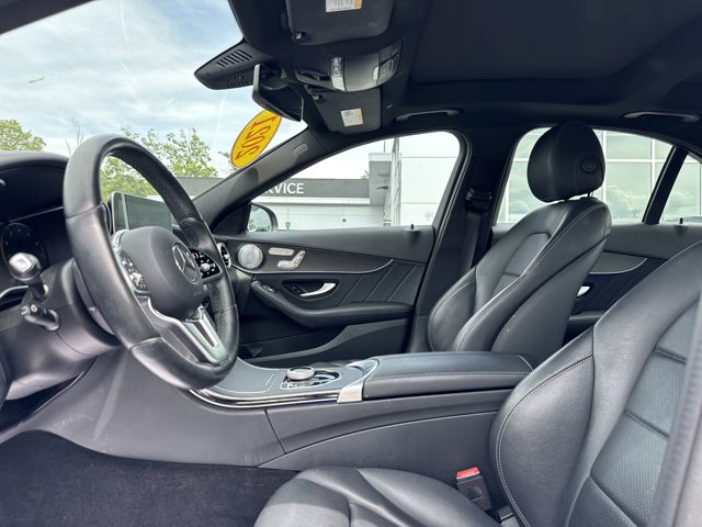 Vehicle image 11 of 31