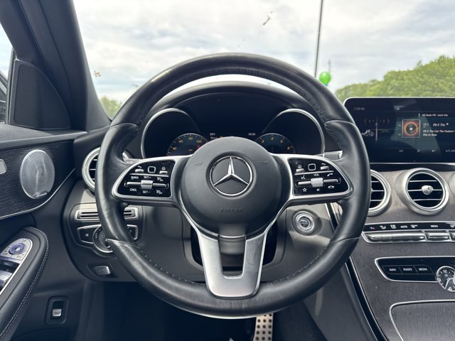 Vehicle image 13 of 31