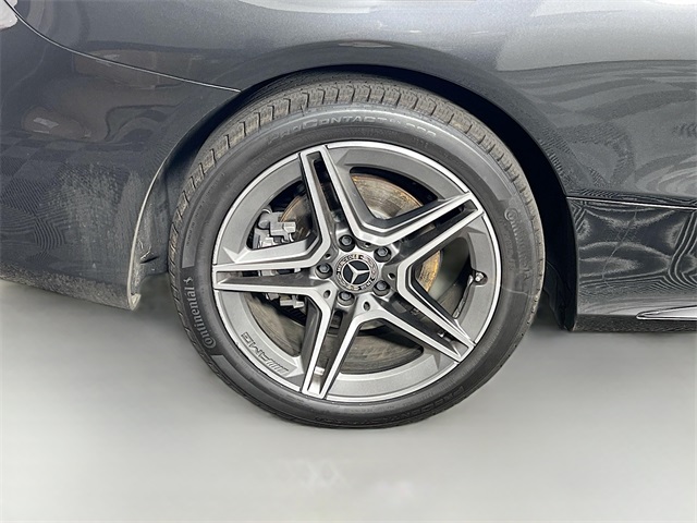 Vehicle image 13 of 40