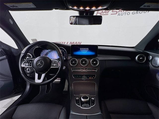 Vehicle image 18 of 40