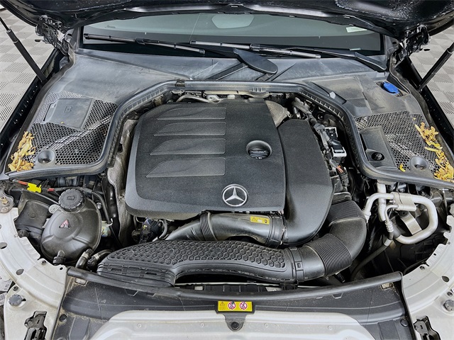 Vehicle image 9 of 40