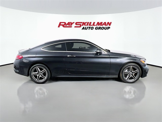 Vehicle image 4 of 40