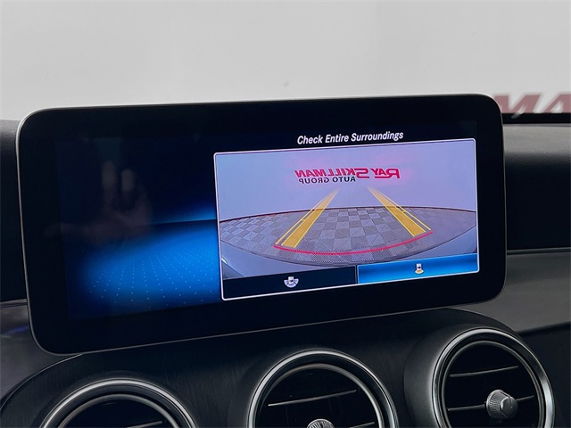 Vehicle image 25 of 40