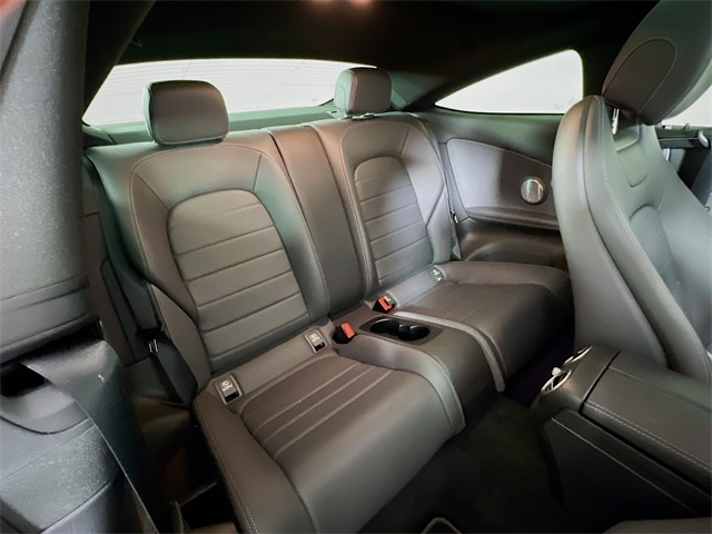 Vehicle image 15 of 40