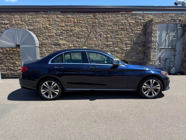 Vehicle image 4 of 44