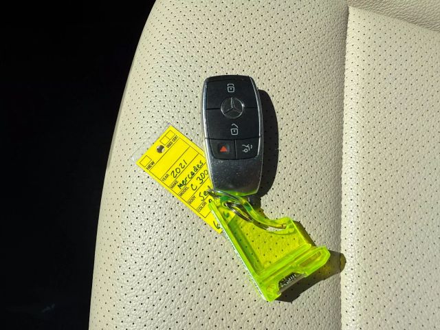 Vehicle image 41 of 44
