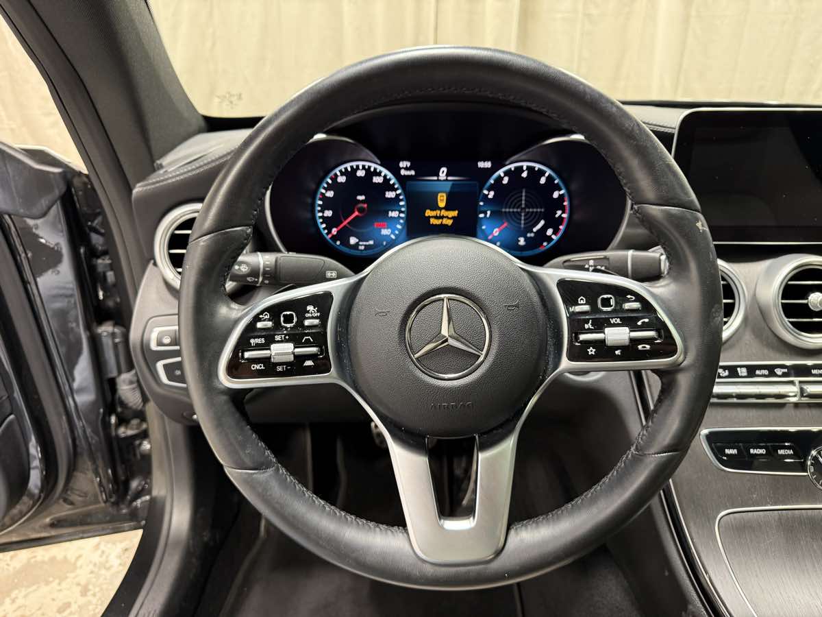 Vehicle image 11 of 17