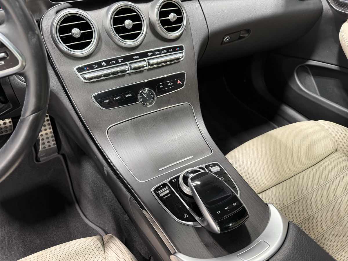 Vehicle image 12 of 17