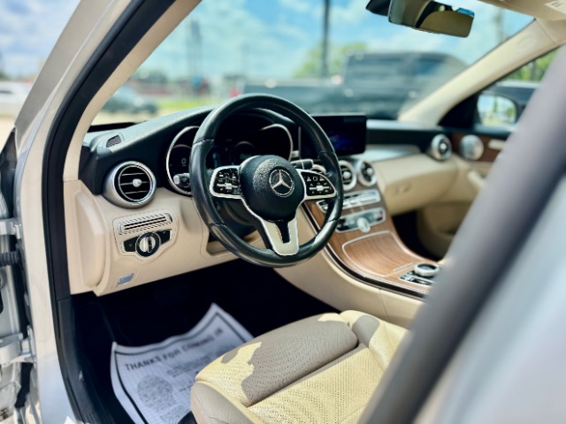 Vehicle image 12 of 18