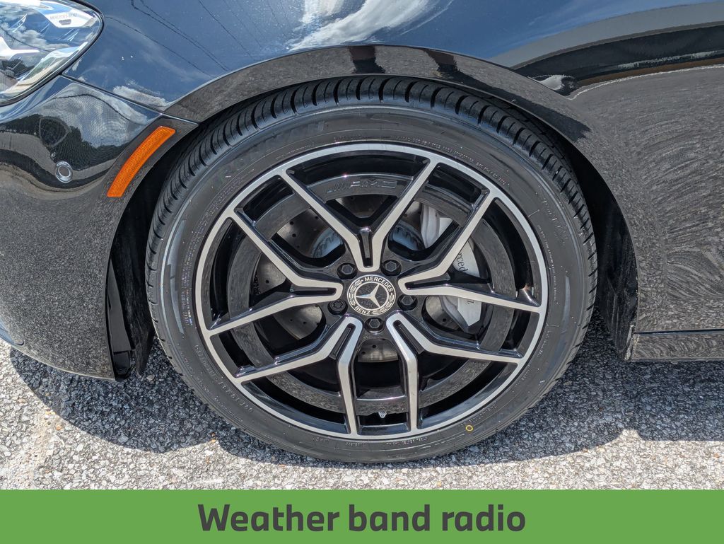 Vehicle image 10 of 35