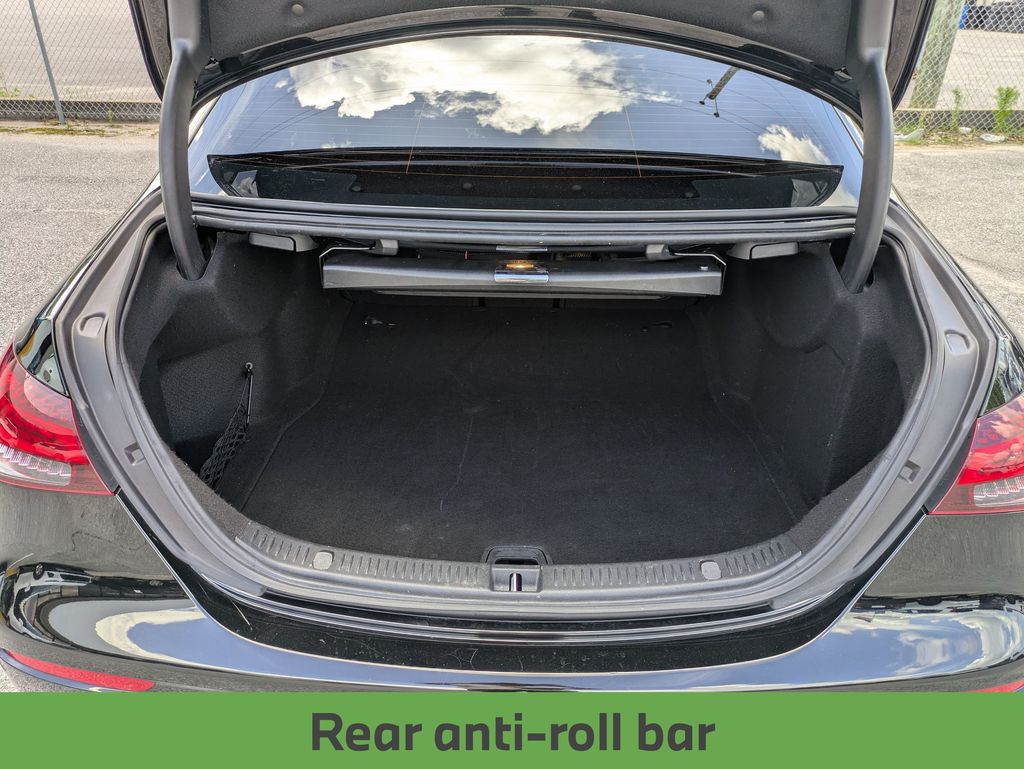 Vehicle image 11 of 35