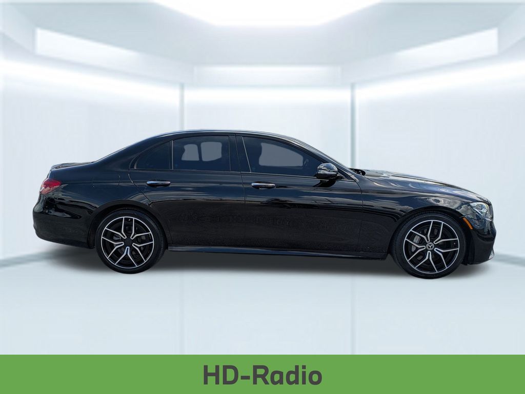 Vehicle image 4 of 35