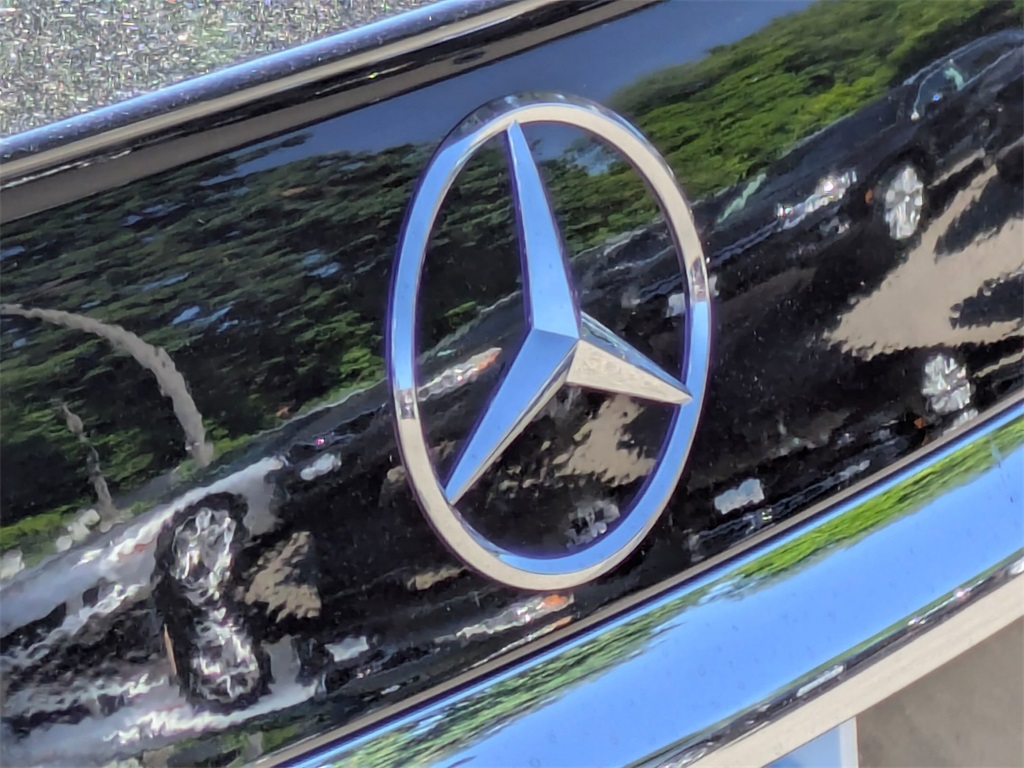 Vehicle image 39 of 41