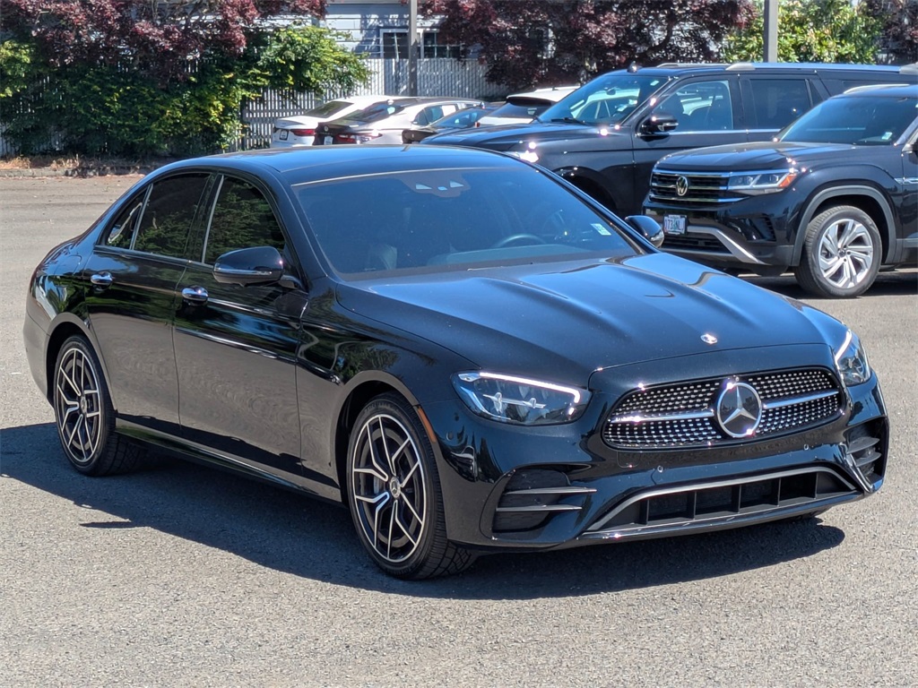 Vehicle image 4 of 41