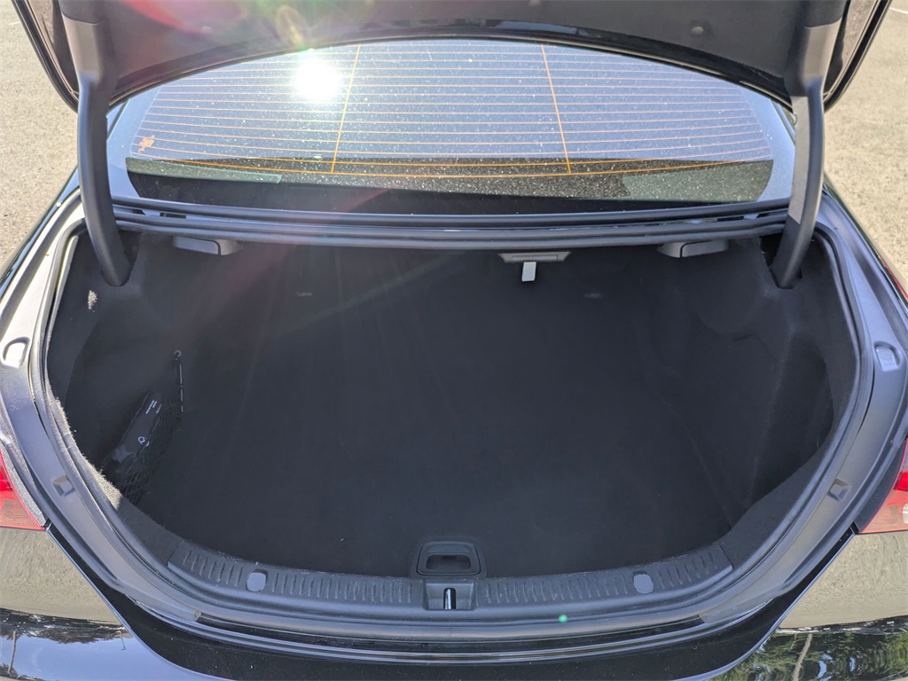Vehicle image 13 of 41