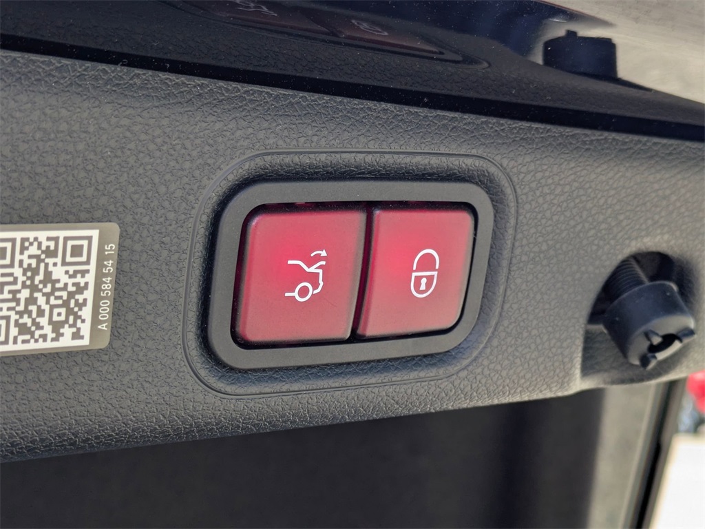 Vehicle image 36 of 41