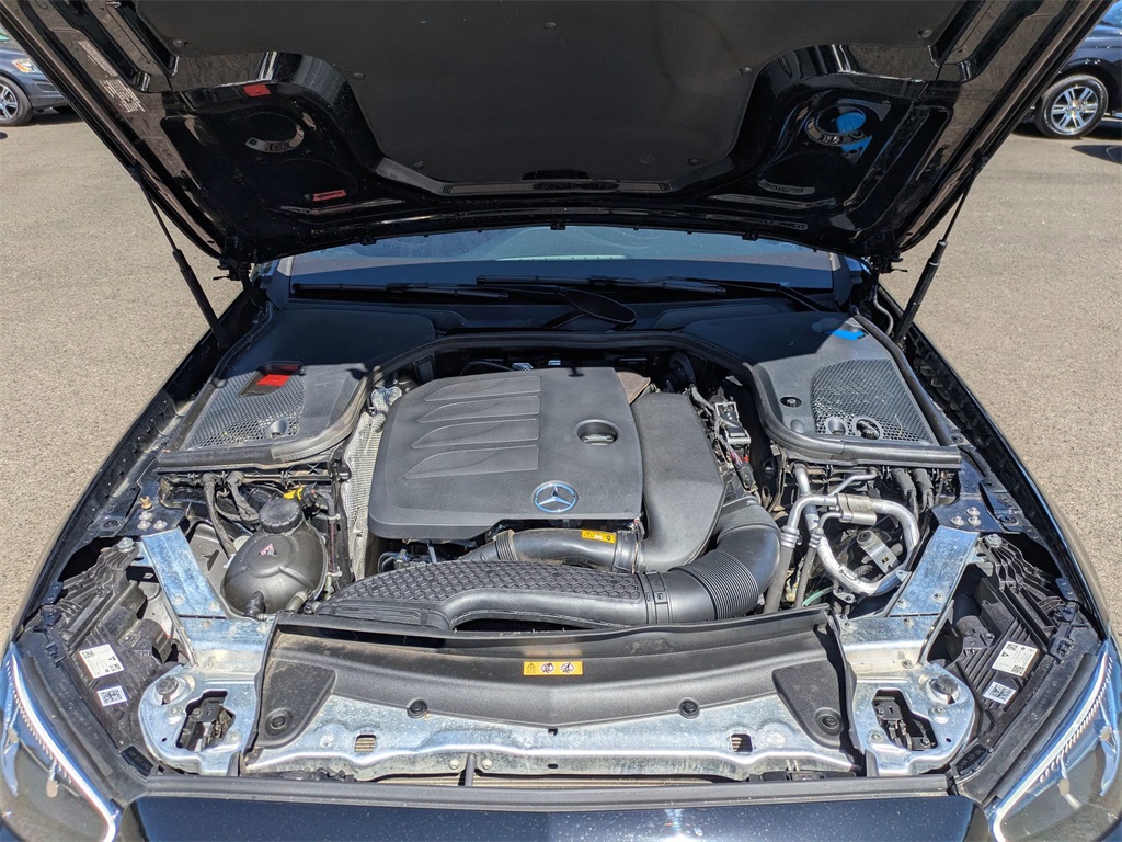Vehicle image 10 of 41