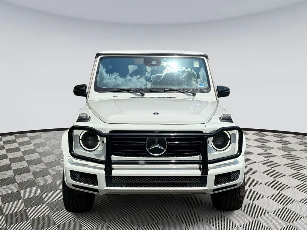 2021 Mercedes-Benz G-Class 550 Image 2 of 30