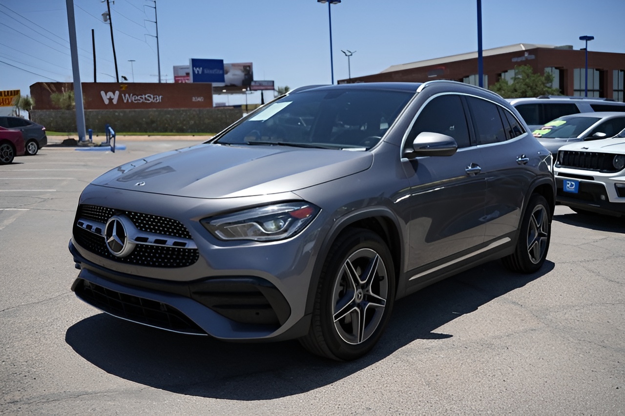 Vehicle image 28 of 35