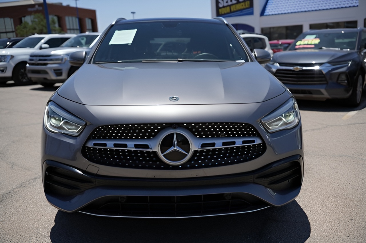 Vehicle image 29 of 35