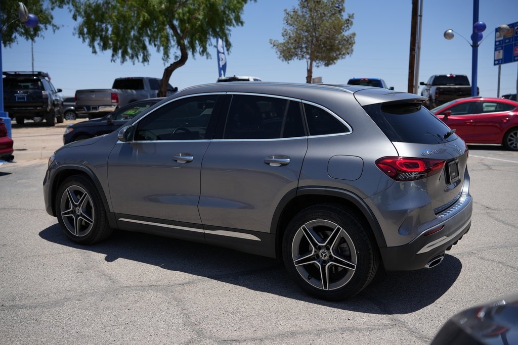 Vehicle image 7 of 35