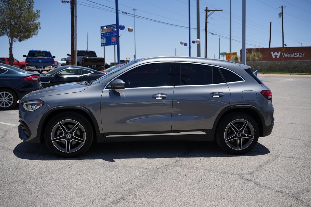 Vehicle image 8 of 35