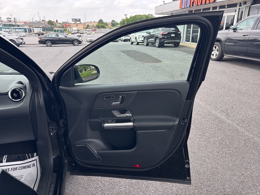 Vehicle image 42 of 55