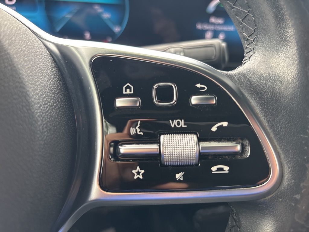 Vehicle image 21 of 55