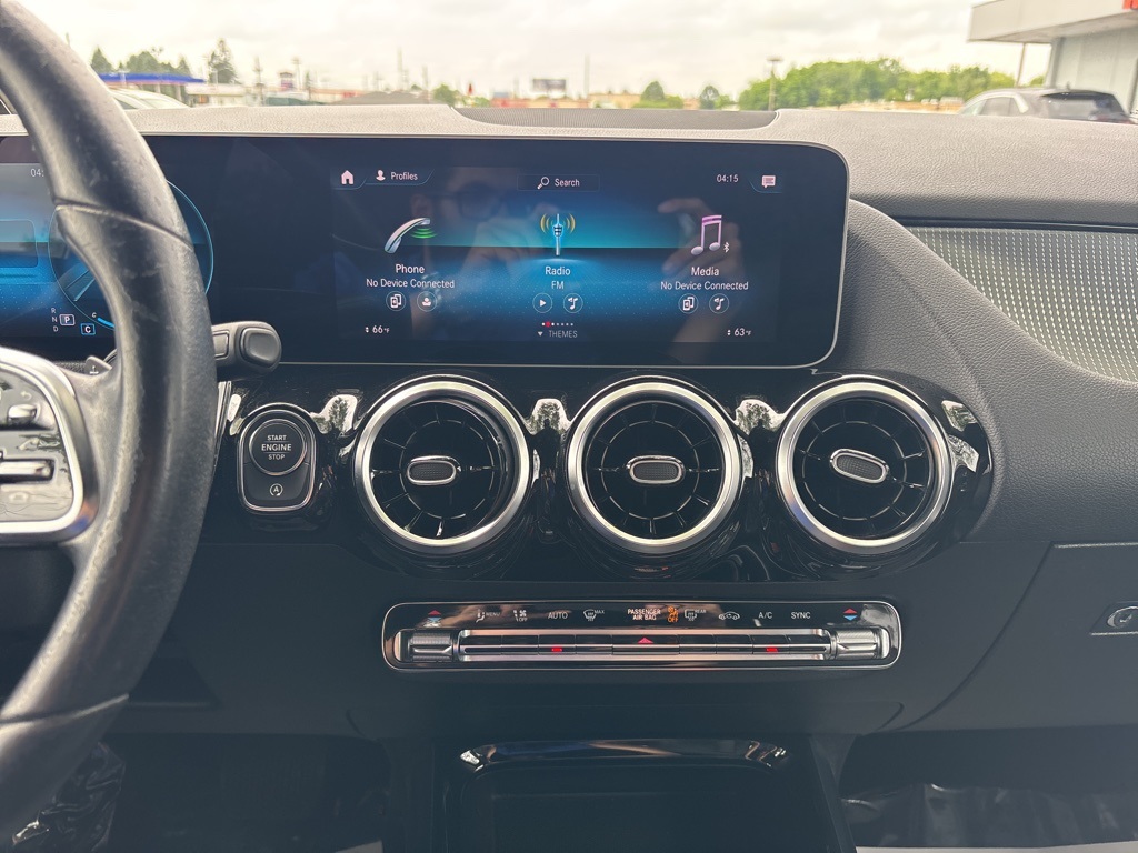 Vehicle image 27 of 55