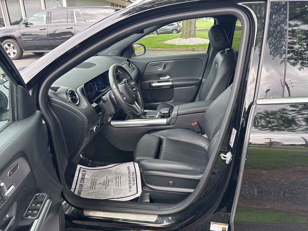 Vehicle image 16 of 55