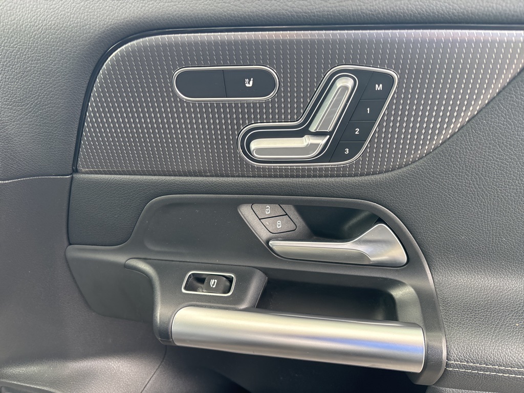 Vehicle image 43 of 55