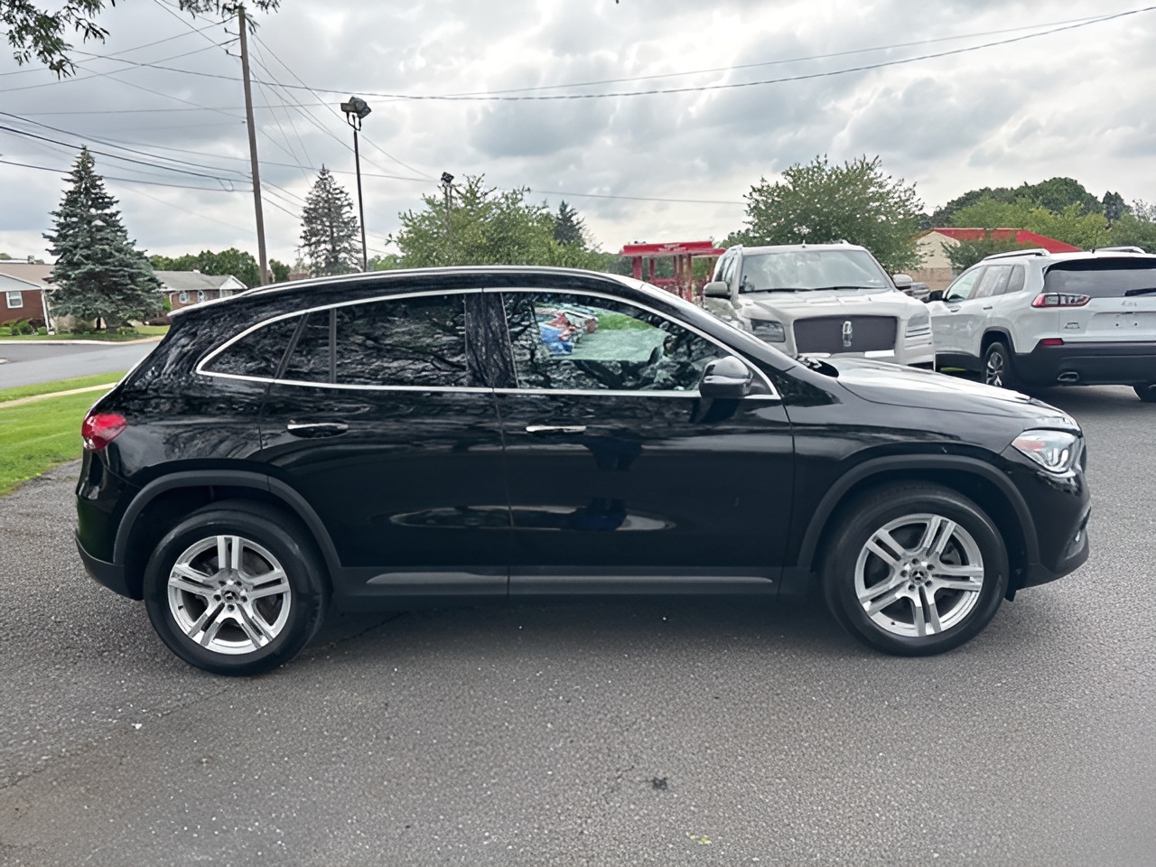 Vehicle image 52 of 55