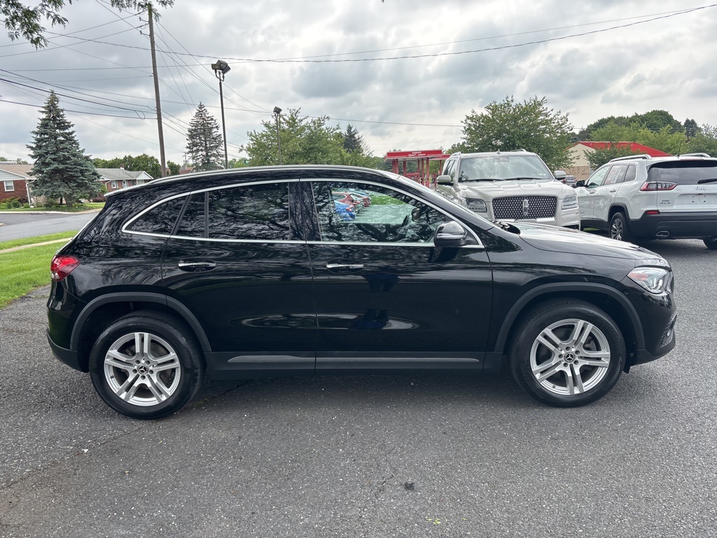 Vehicle image 4 of 55