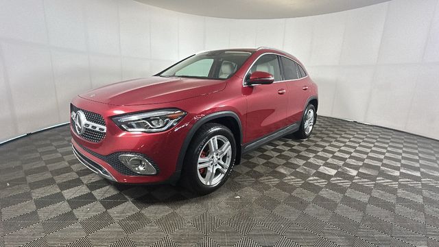 2021 Mercedes-Benz GLA 250 Image 1 of 31