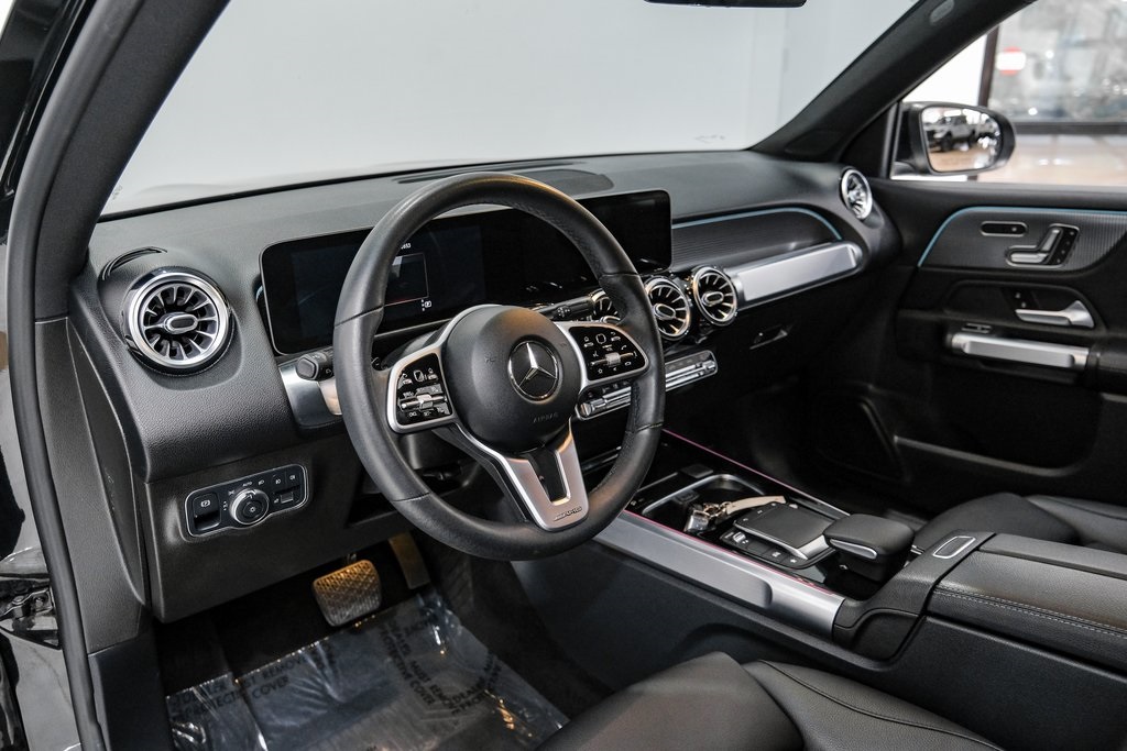 Vehicle image 9 of 54