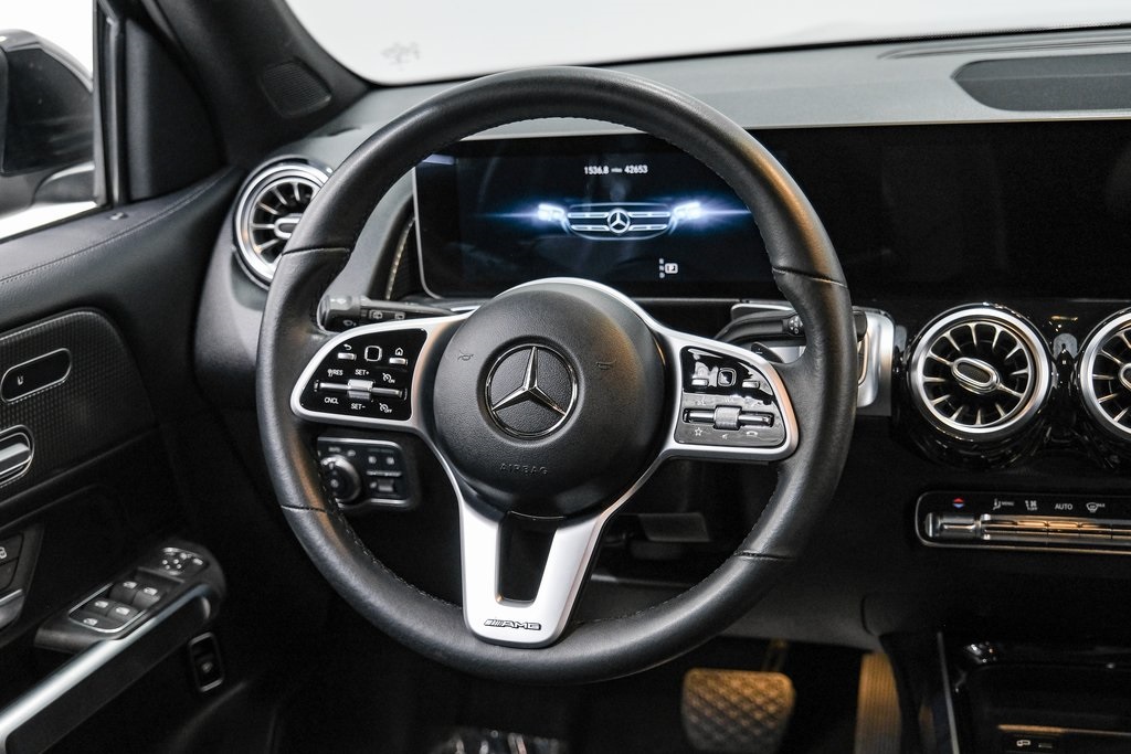 Vehicle image 14 of 54