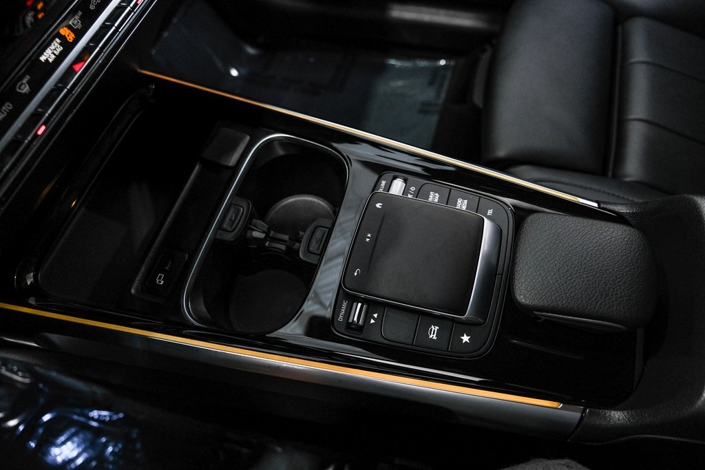Vehicle image 22 of 54