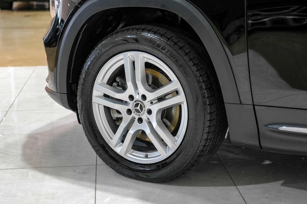 Vehicle image 51 of 54