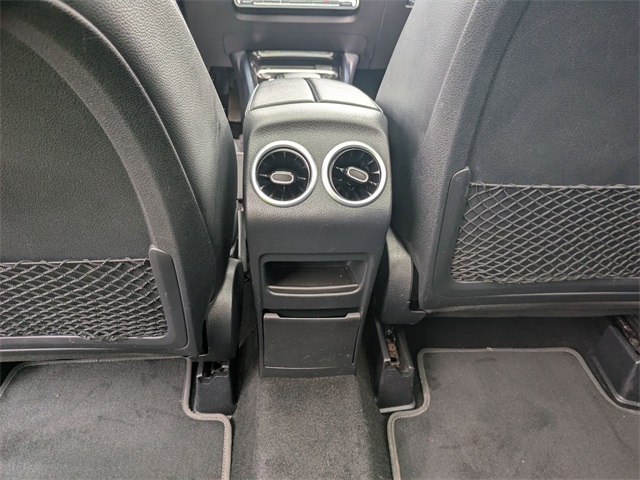 Vehicle image 29 of 46