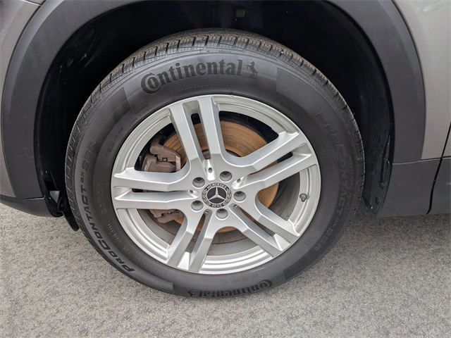 Vehicle image 9 of 46
