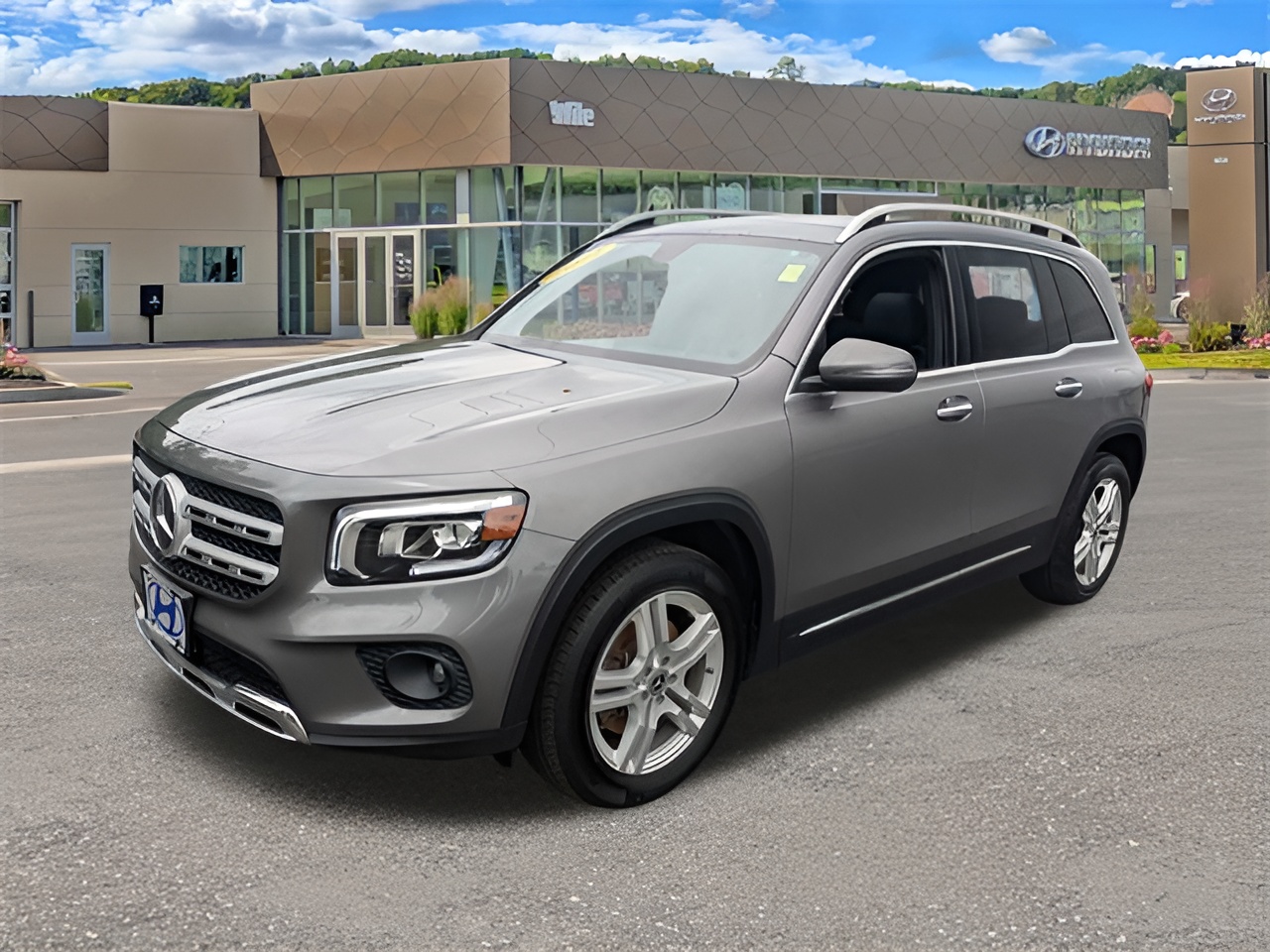 Vehicle image 39 of 46