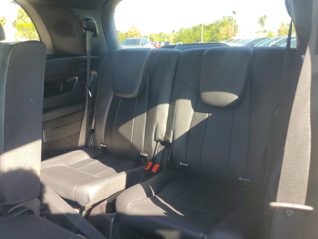 2021 Mercedes-Benz GLB 250 Image 13 of 33