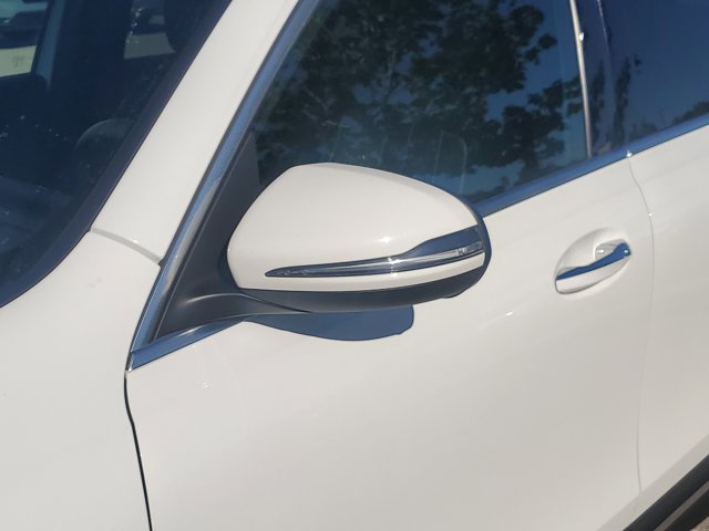 2021 Mercedes-Benz GLB 250 Image 29 of 33