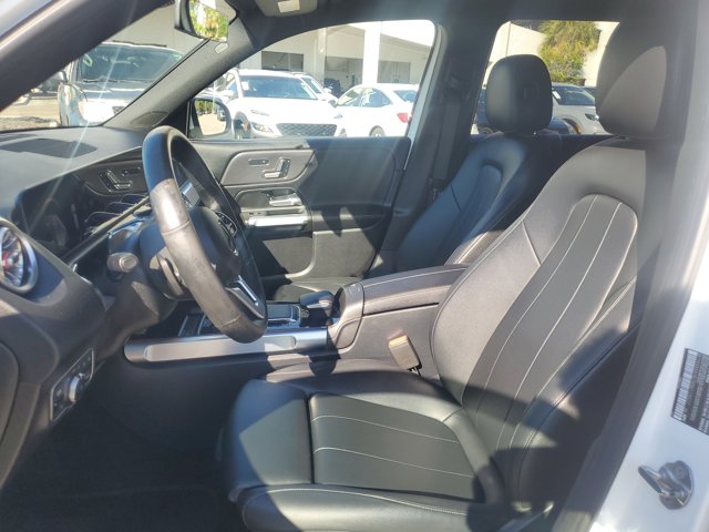 2021 Mercedes-Benz GLB 250 Image 15 of 33
